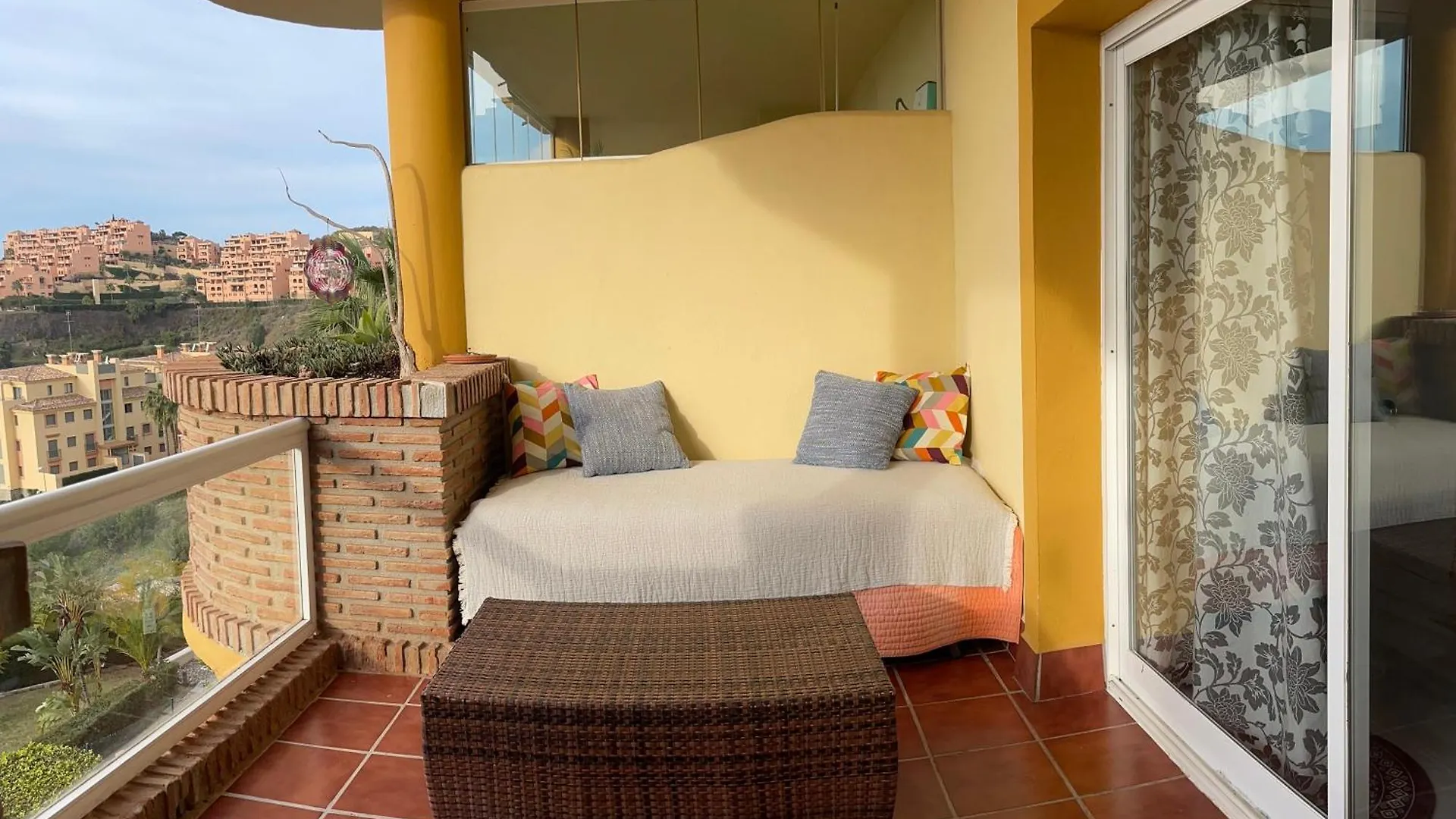 Havsutsikt & Pool Sea View 2Br Apt For 6 Guests Near Marbella And Fuengirola Spain