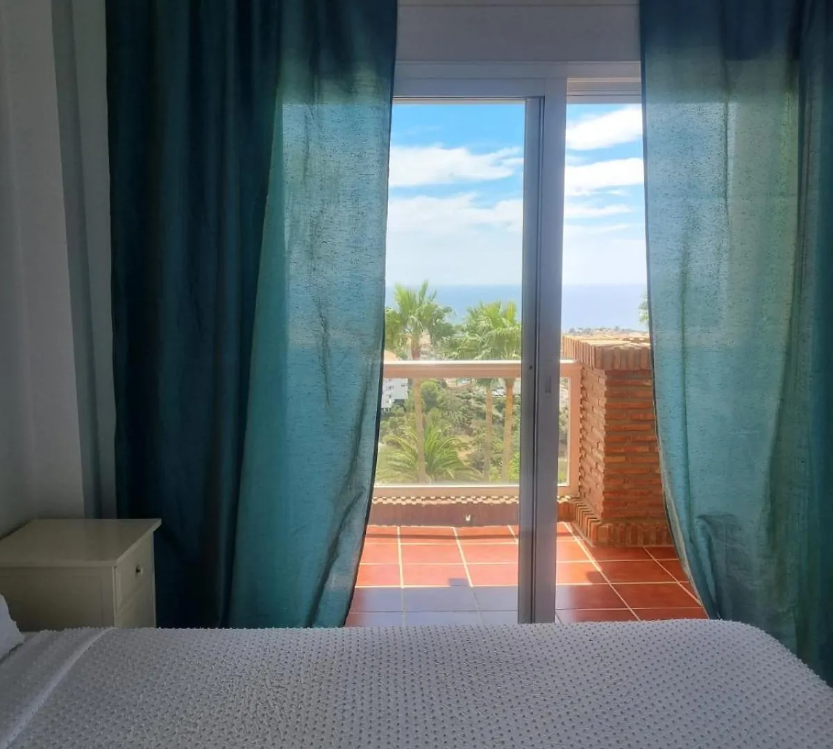 Apartment Havsutsikt & Pool Sea View 2Br Apt For 6 Guests Near Marbella And Fuengirola Spain