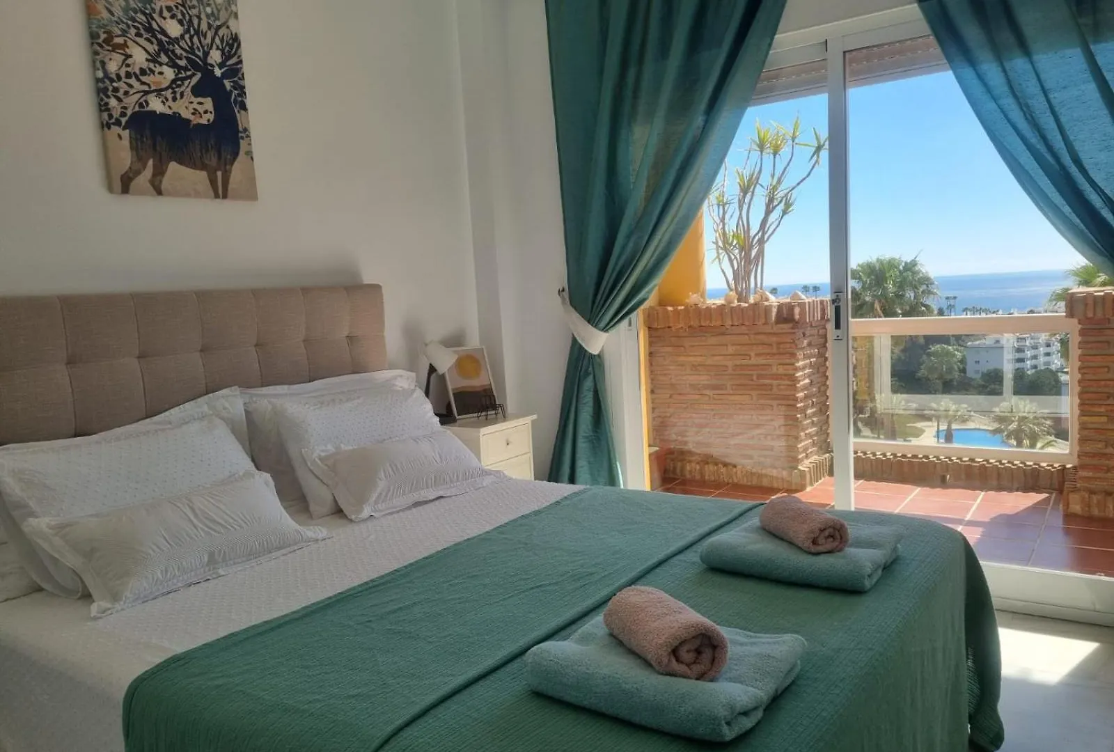 Havsutsikt & Pool Sea View 2Br Apt For 6 Guests Near Marbella And Fuengirola 0*, Sitio de Calahonda