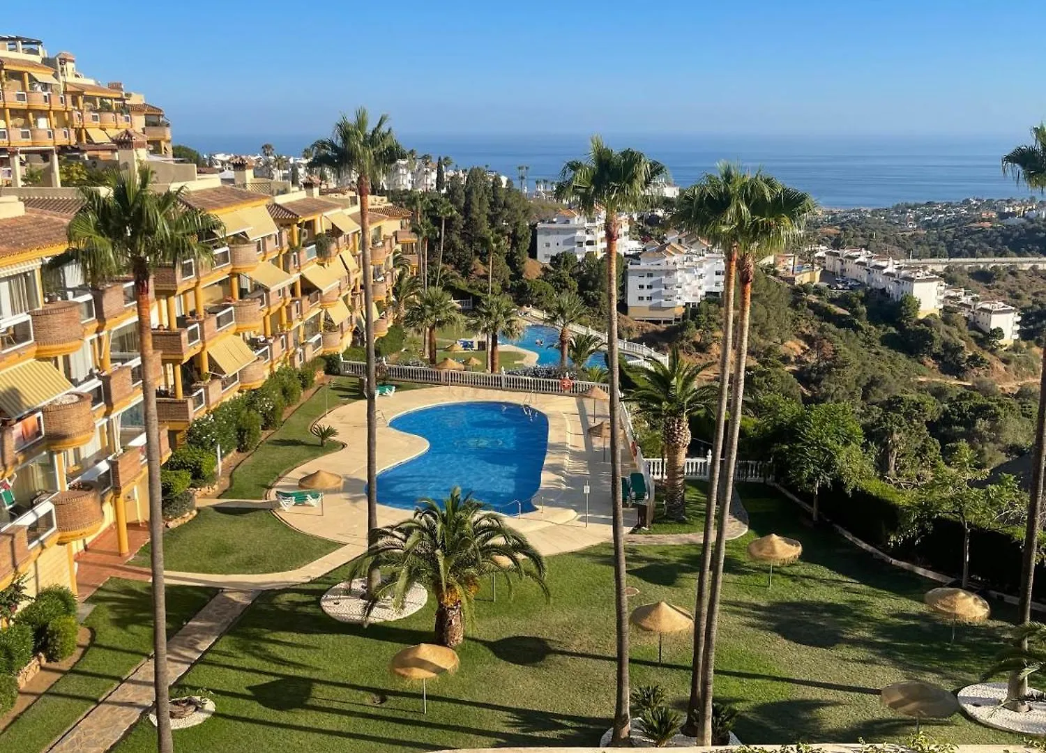 Apartment Havsutsikt & Pool Sea View 2Br Apt For 6 Guests Near Marbella And Fuengirola